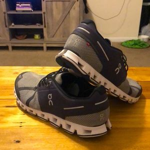 Men’s On Cloud size 11 running shoes
